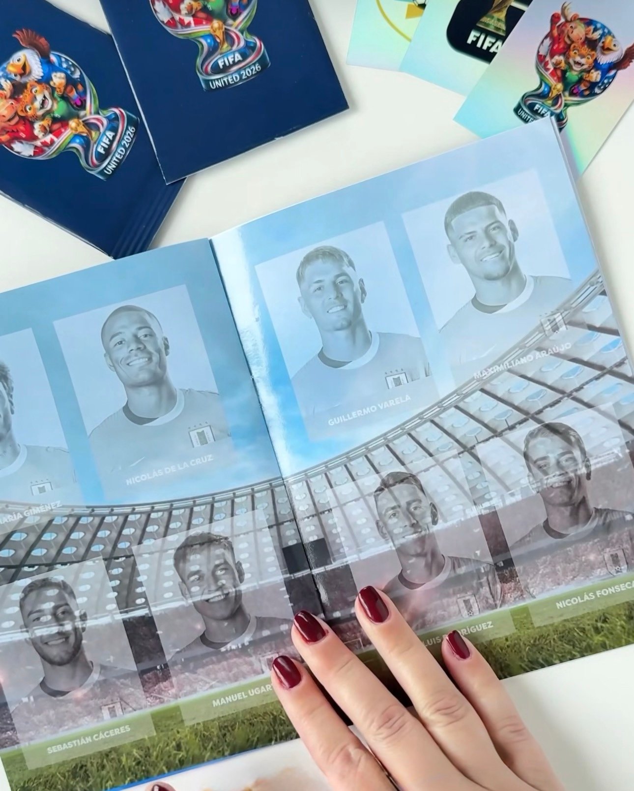 Álbum de figuritas de Uruguay Mundial 2026 - Imagen 3
