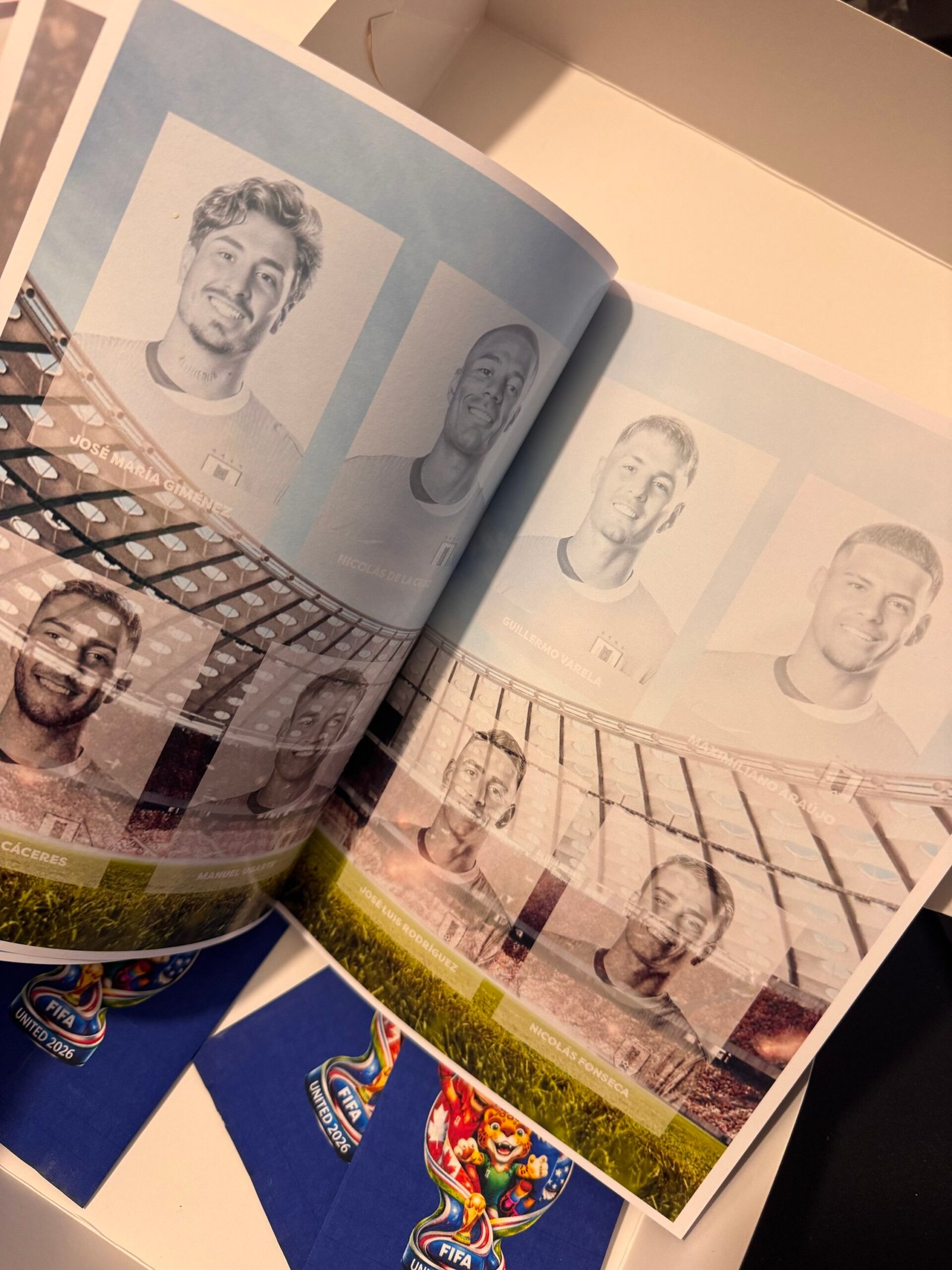 Álbum de figuritas de Uruguay Mundial 2026 - Imagen 6