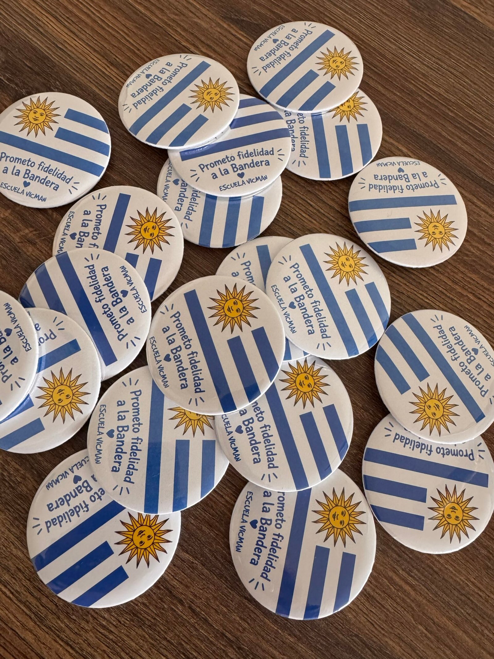 Pins Prendedor Edición Promesa de fidelidad a la bandera 58 mm - 10 unidades - Imagen 5